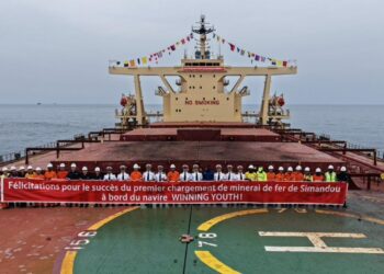 Simandou : un premier navire chargé de 200 000 tonnes quitte Morebaya