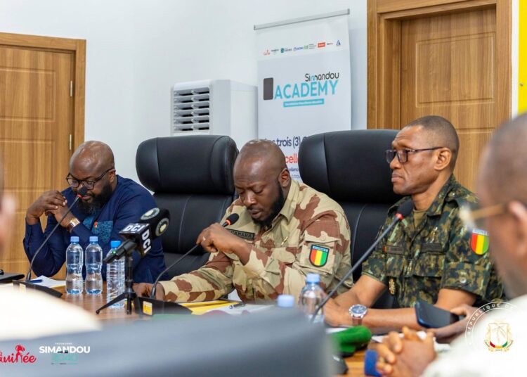 Le General Amara Camara appelle mettre « l&rsquo;accent sur les actions urgentes pour permettre à tous les départements de fonctionner »