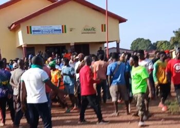 Conflit domanial à Mandiana : un homme tué par un calibre 12, le sous-préfet dépassé par la colère des populations