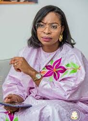 Coût de l’internet en Guinée : Rose Pola Pricemou défend un tarif « avantageux » dans la sous-région