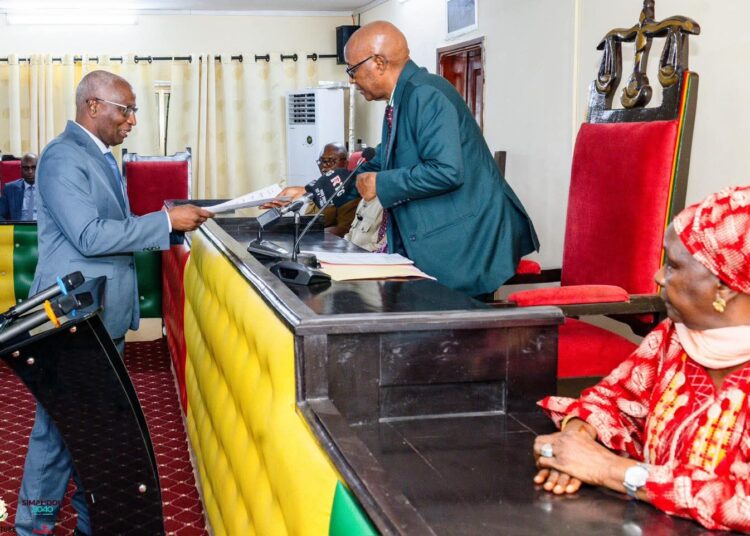 En « situation de responsabilité », Bah Oury appelle à « faire la différence entre le patrimoine public et le patrimoine privé »