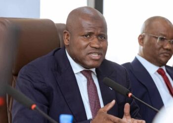 Le ministre Ismaël Nabé rassure les investisseurs : « Il y a de la place pour tout le monde » en Guinée
