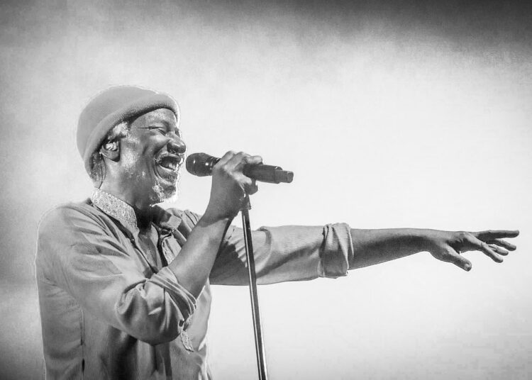 Alpha Blondy a-t-il chanté Toumba Diakité ? l’artiste ivoirien réagit…