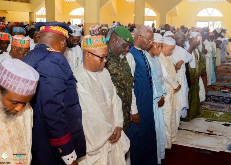 Bah Oury pleure Elhadj Guelguedji : « C’est une des grandes figures de l’histoire de la République de Guinée »