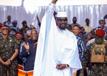 Mamadi Doumbouya aux Guinéens : « Faisons des réseaux sociaux un espace de contribution positive »