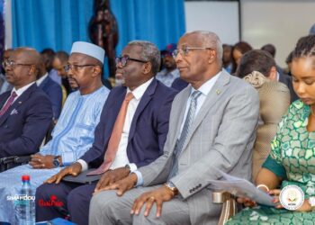 La Guinée veut s’inspirer des usines d&rsquo;assemblage de téléphones du Kenya : « Nous devons aller vers ces grands projets… »
