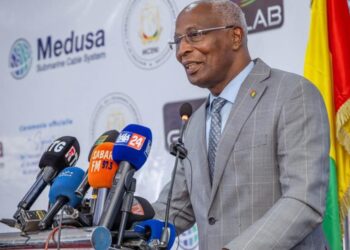 Bah Oury se souvient : « Lorsque le premier câble devait passer à Conakry, ils ont fait peur au président Conté »