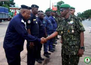 Le général Sennah Camara rassure les soldats : « La Guinée est fière de ses forces de défense et de sécurité »