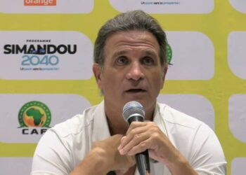Syli national : Paulo Duarte réclame des passeports de service et une meilleure organisation
